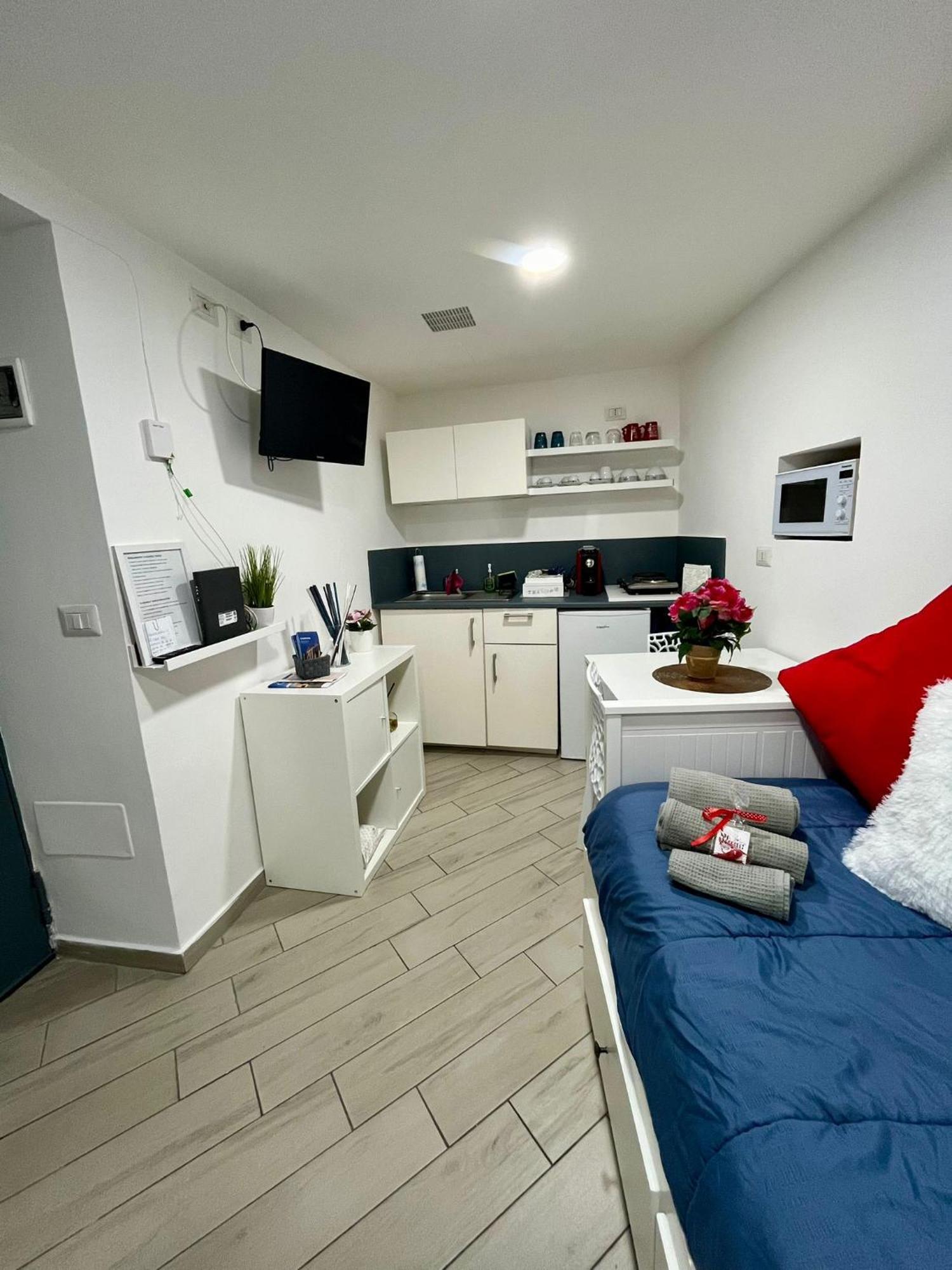 A Casarell Apartment Наполи Екстериор снимка