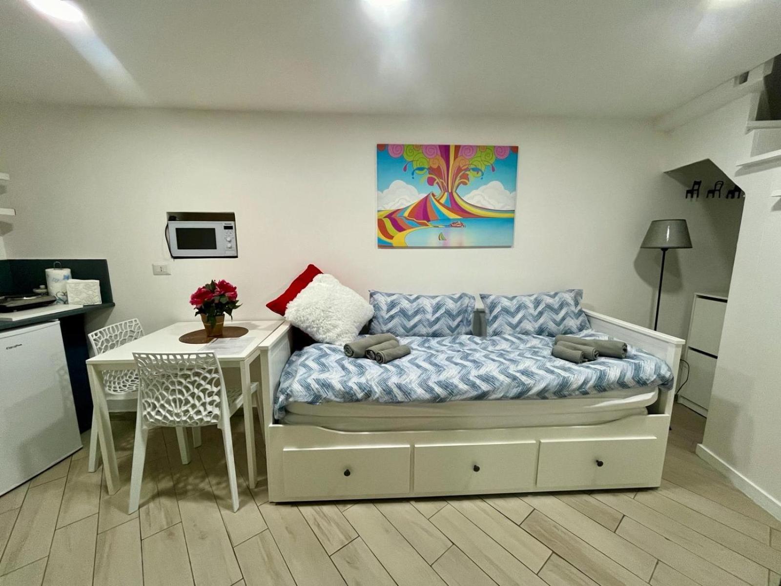 A Casarell Apartment Наполи Екстериор снимка