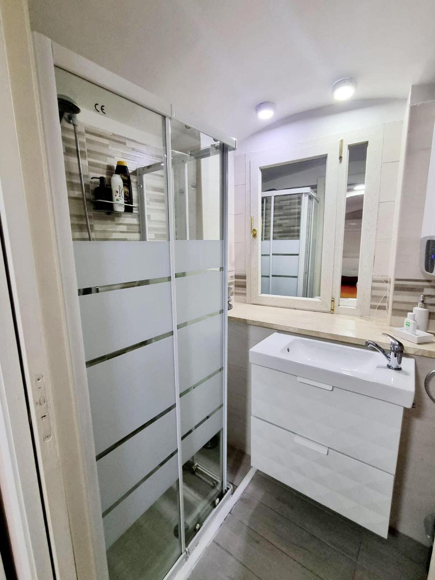 A Casarell Apartment Наполи Екстериор снимка