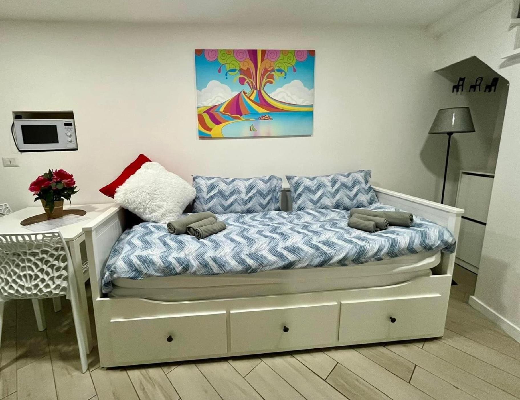 A Casarell Apartment Наполи Екстериор снимка