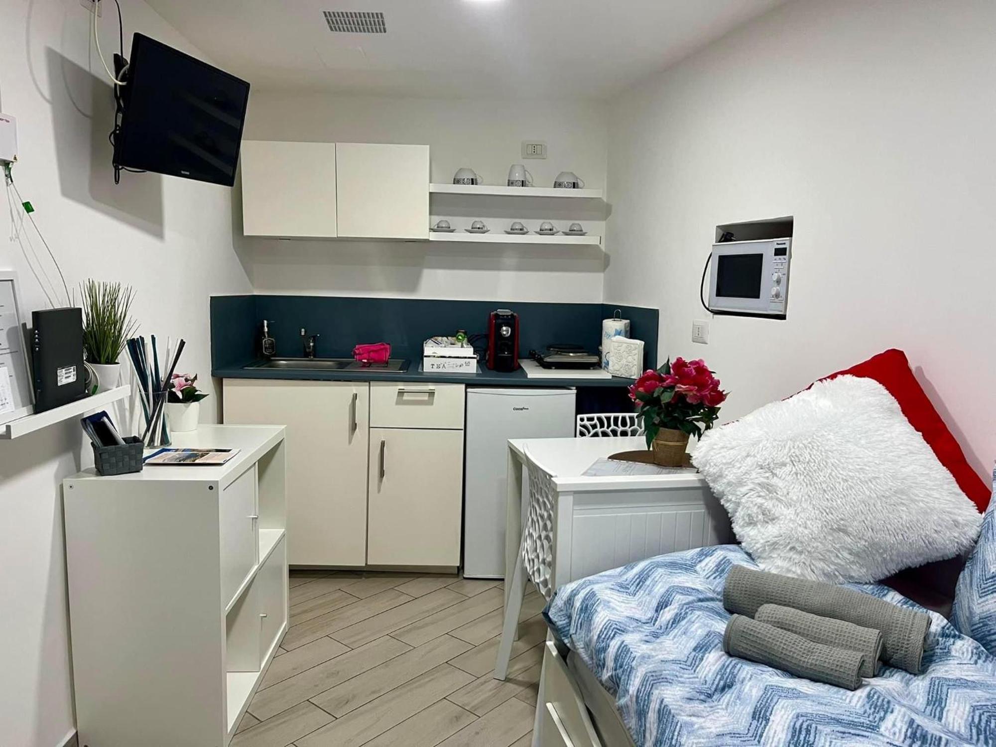 A Casarell Apartment Наполи Екстериор снимка