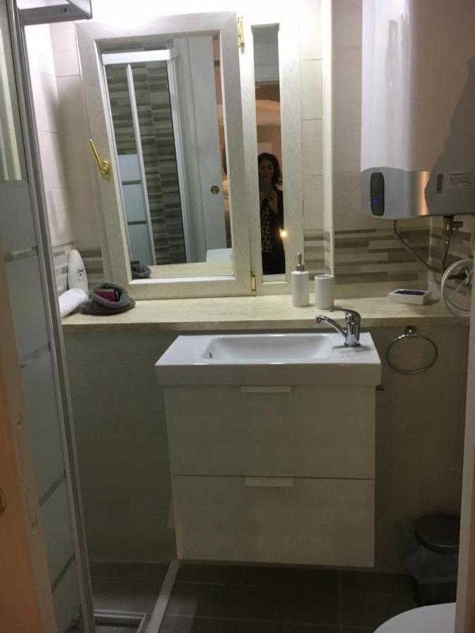 A Casarell Apartment Наполи Екстериор снимка
